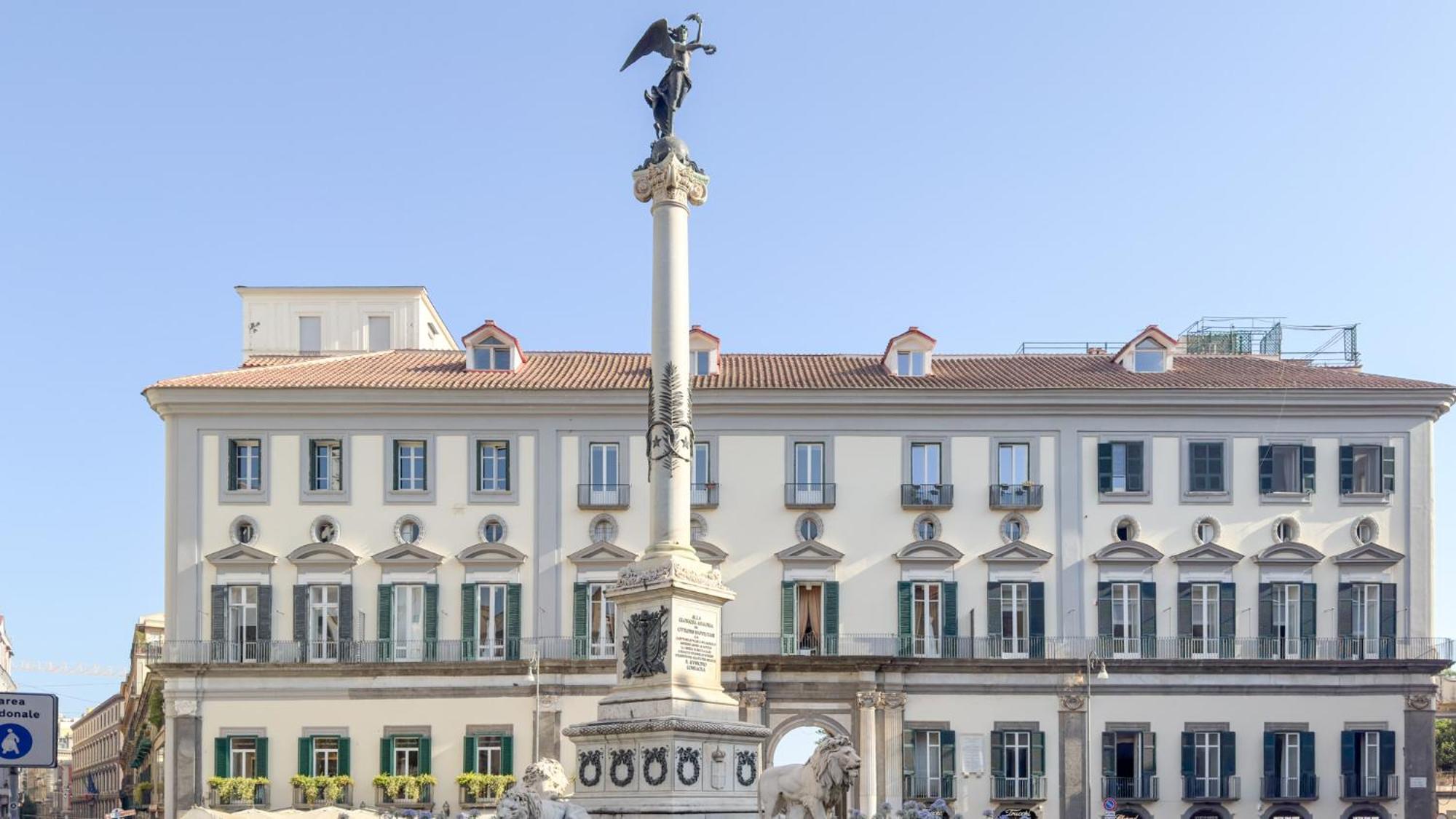 Don Vittorio A Chiaia Hotel Nápoly Kültér fotó