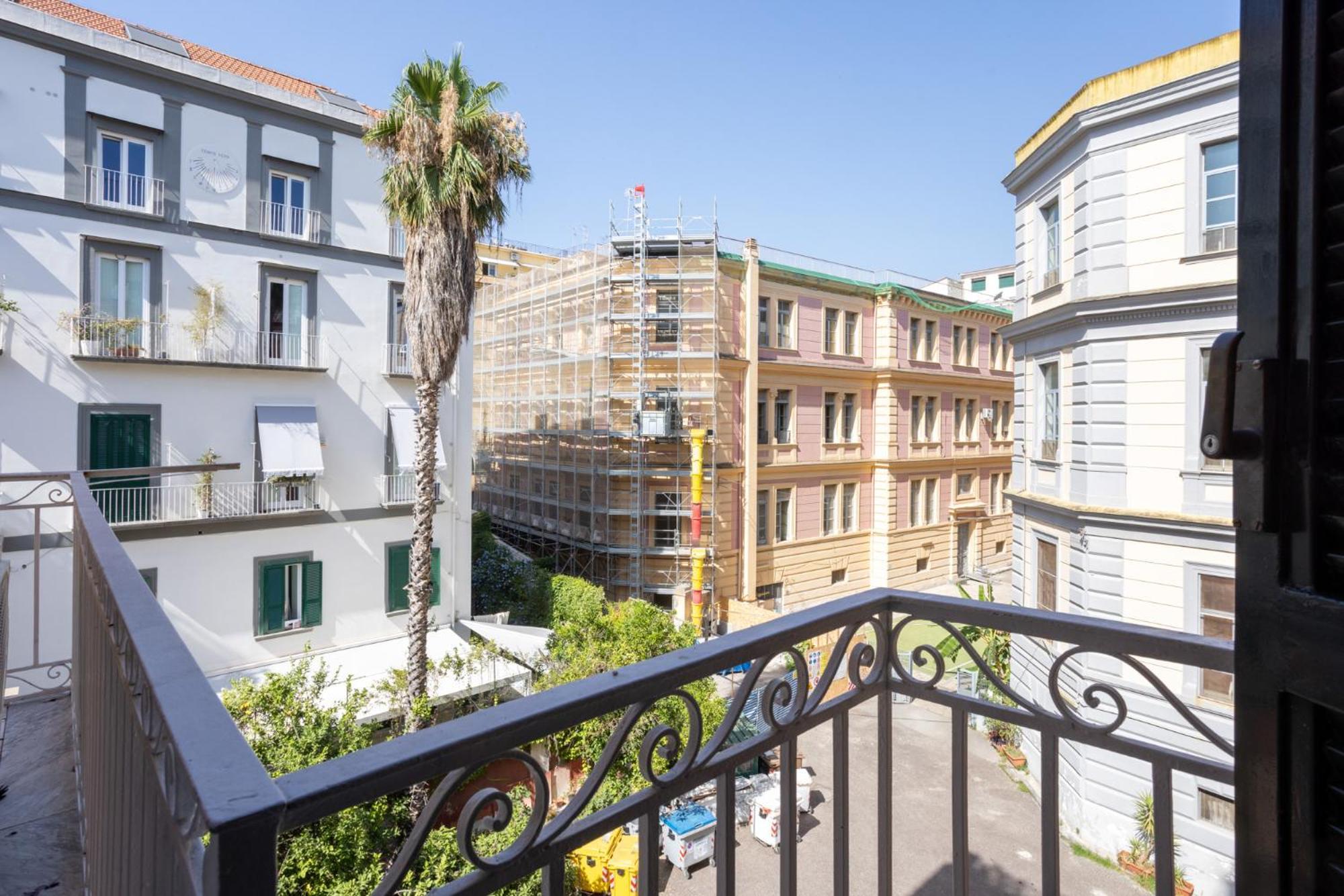 Don Vittorio A Chiaia Hotel Nápoly Kültér fotó
