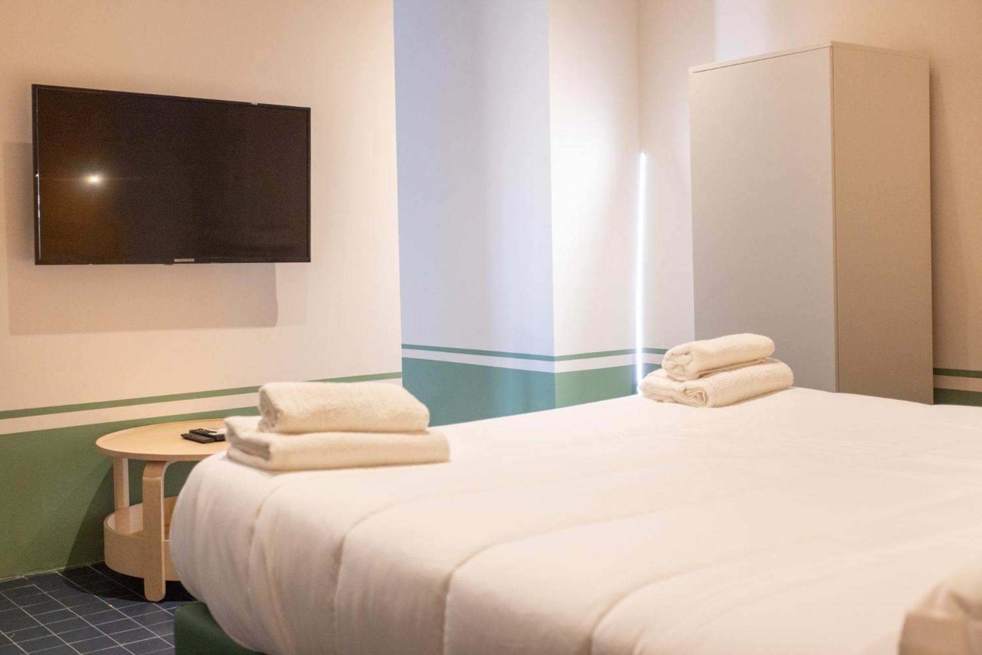 Don Vittorio A Chiaia Hotel Nápoly Kültér fotó