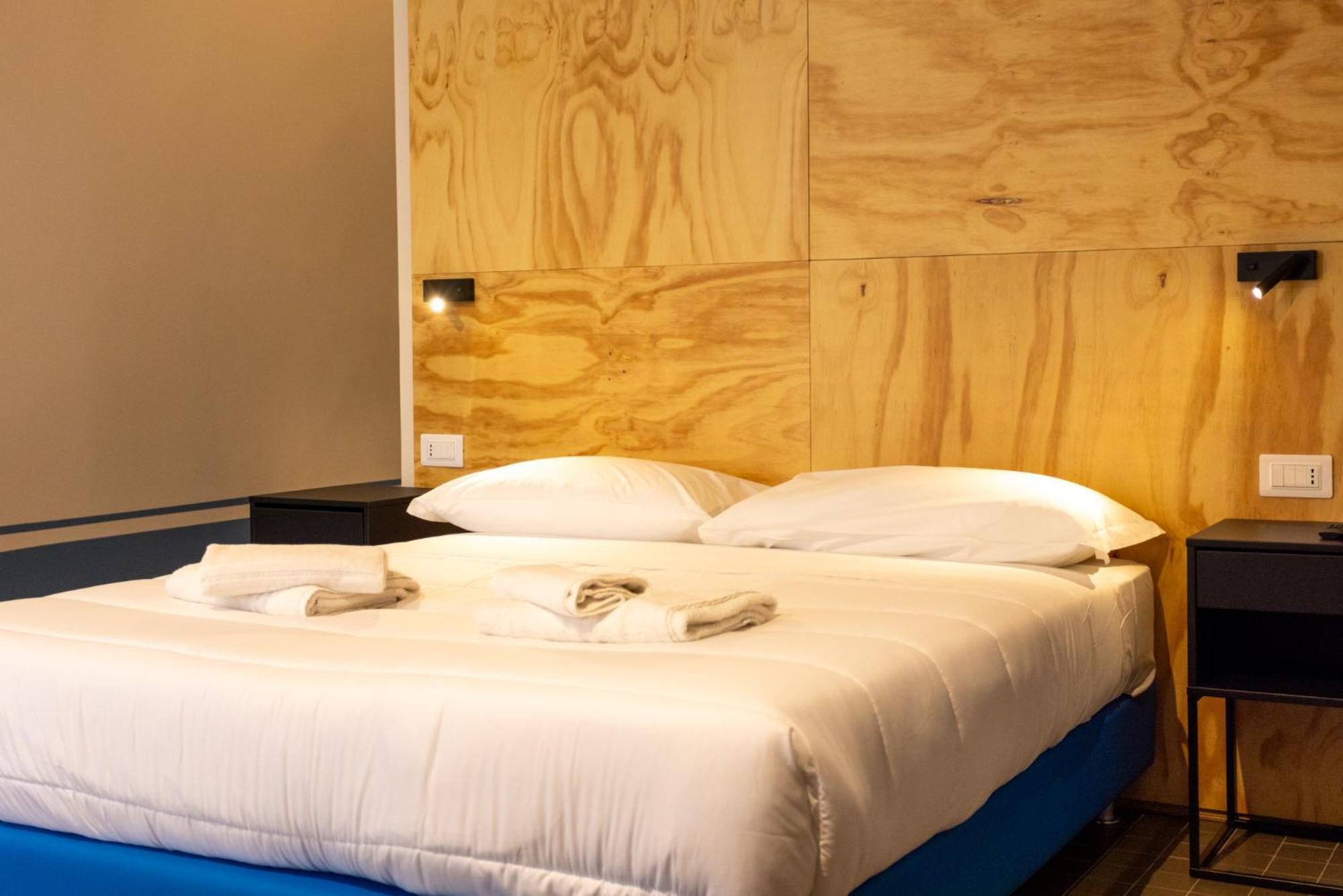 Don Vittorio A Chiaia Hotel Nápoly Kültér fotó