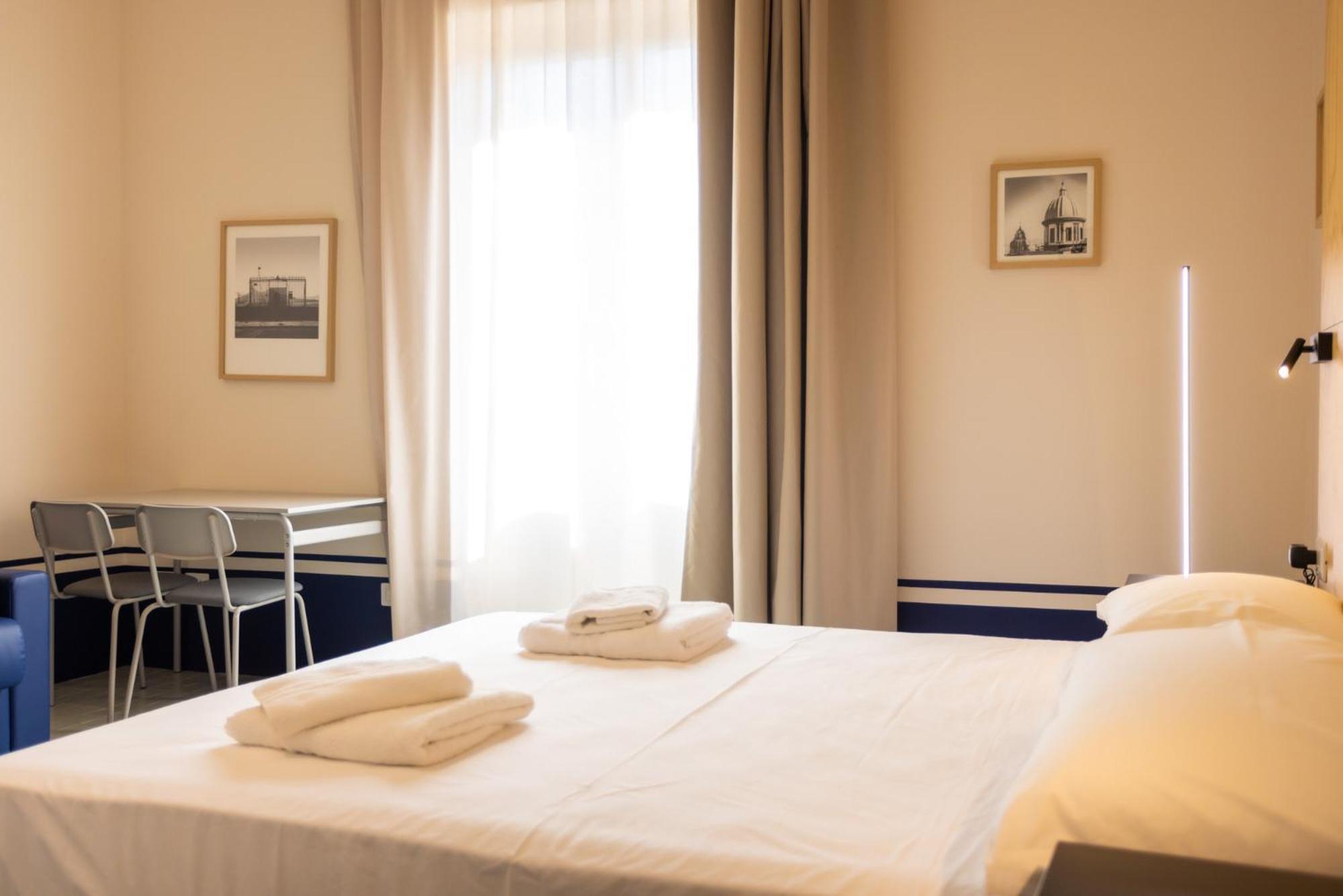 Don Vittorio A Chiaia Hotel Nápoly Kültér fotó