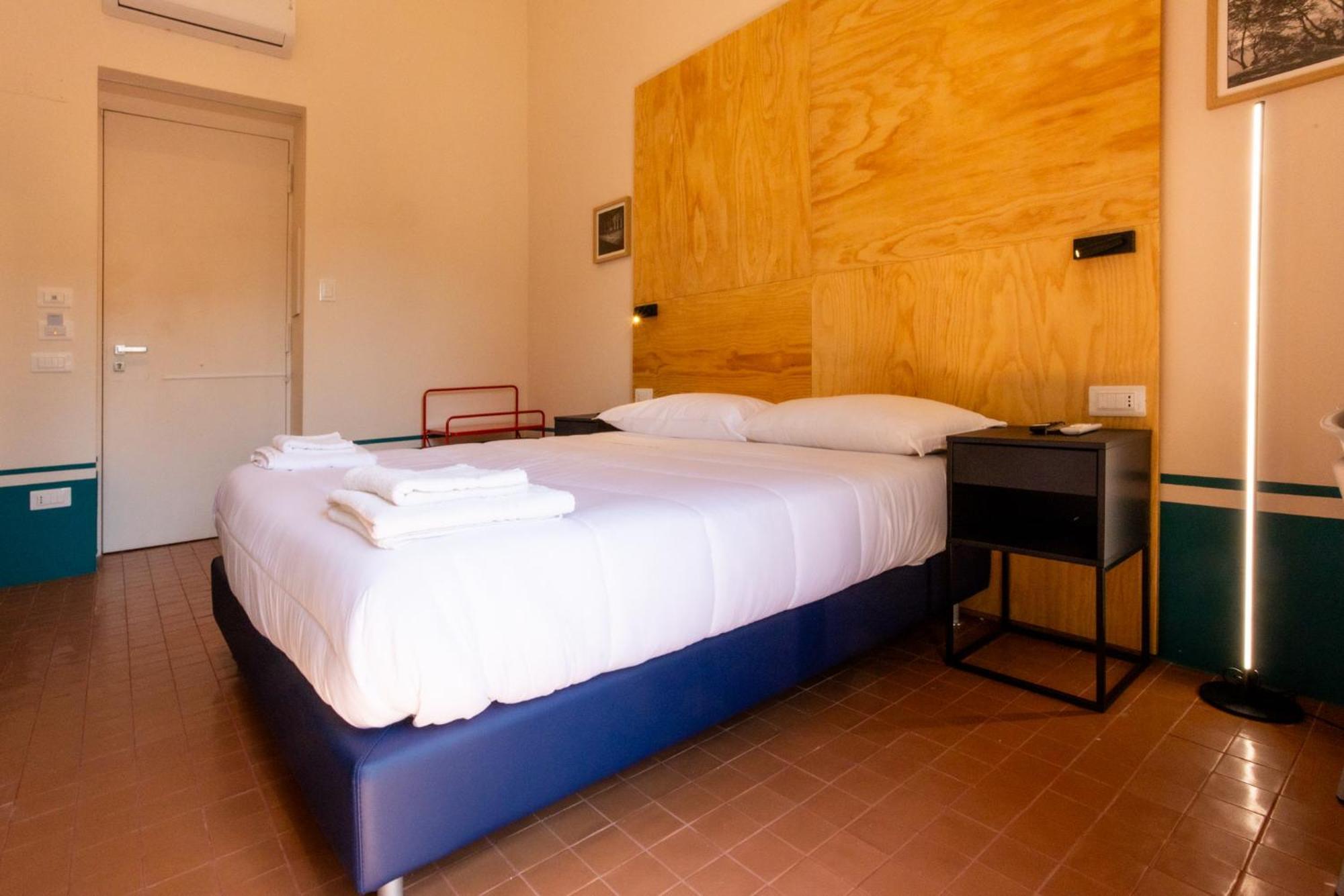 Don Vittorio A Chiaia Hotel Nápoly Kültér fotó